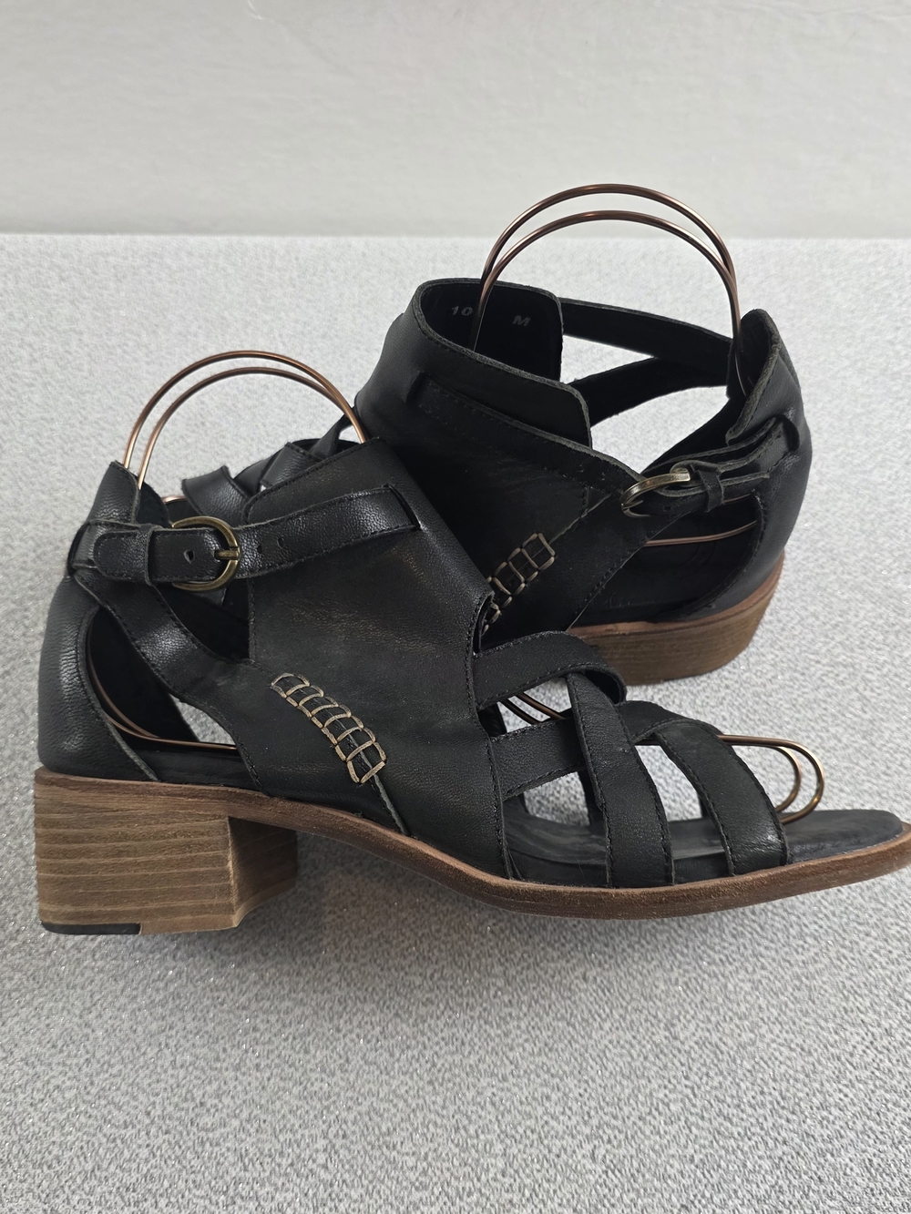 Anthro GeeWaWa Gladiator Sandals Black Women’s 10